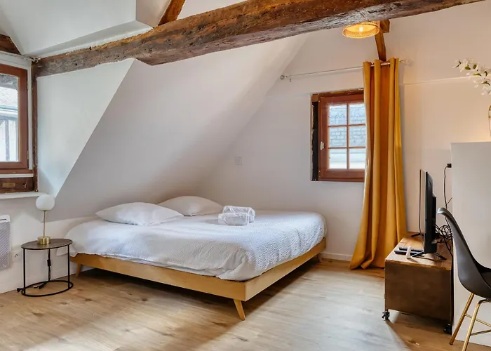 Eveil 4 Le Refuge Lumiere Sous Les Toits De *